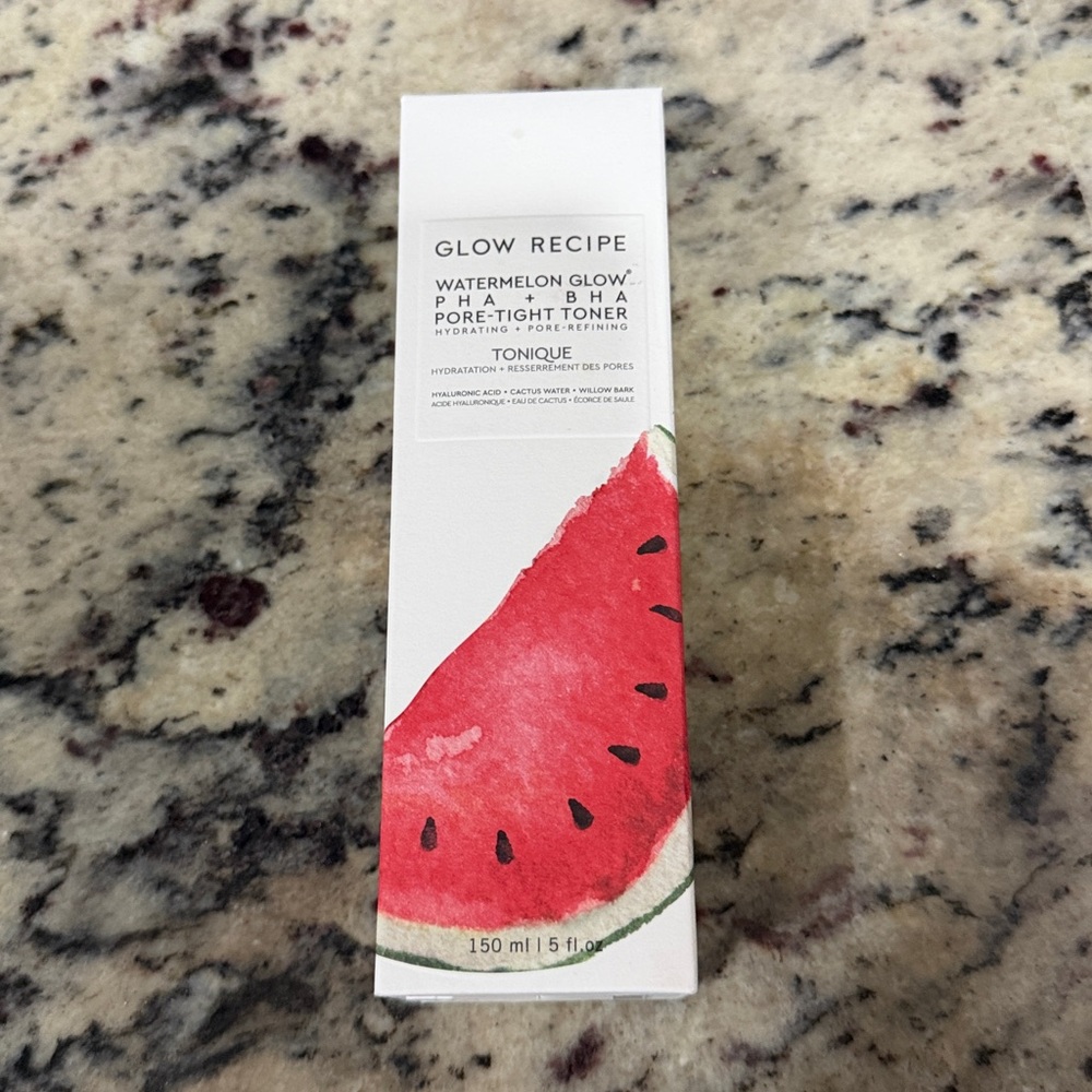 Glow Recipe Watermelon Glow PHA + BHA Pore-Tight Toner - Picture 10 of 13